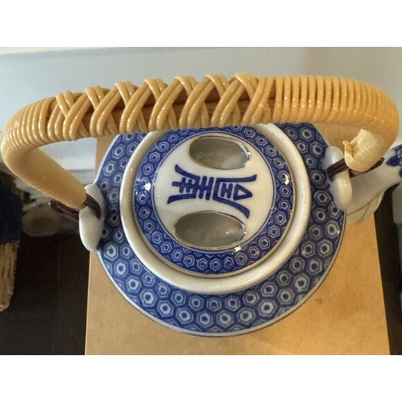 Vintage Chinese Blue & White Porcelain Teapot Woven Handle Asian Scene - Picture 4 of 7